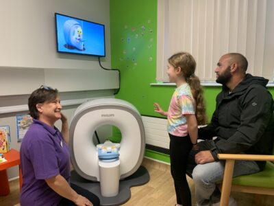 Sandy, Phoebe and Chris with the Kitten Scanner